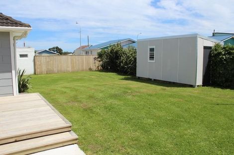 Photo of property in 30 Ihaia Road, Opunake, 4616