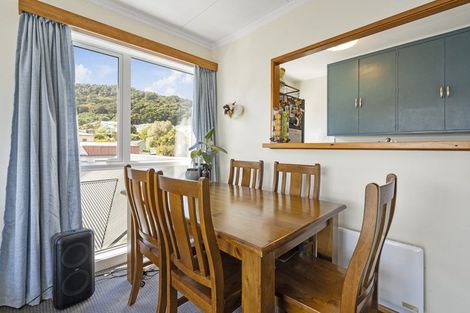 Photo of property in Victoria Court, 10/4 Queen Street, Mount Victoria, Wellington, 6011