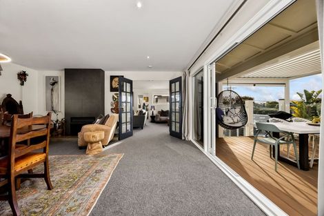 Photo of property in 9 Groves Road, Raumati Beach, Paraparaumu, 5032