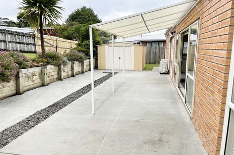 Photo of property in 19 San Bernadino Drive, Henderson, Auckland, 0612