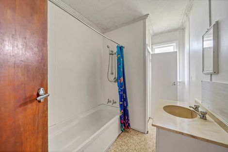 Photo of property in 12 Clifford Street, Hawera, 4610