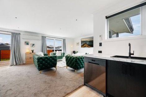 Photo of property in 35 Smitham Drive, Cromwell, 9310