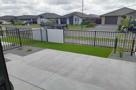 Photo of property in 4/6 Skibbereen Drive, Halswell, Christchurch, 8025