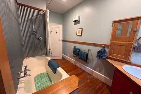 Photo of property in 8 Randolph Terrace, Lyttelton, 8082