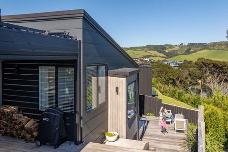 Photo of property in 4 Omahina Street, Raglan, 3225