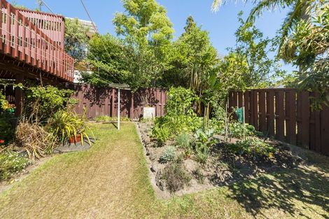 Photo of property in 19 Maxwelton Drive, Mairangi Bay, Auckland, 0630