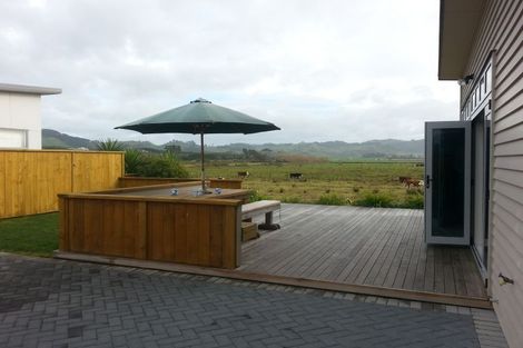 Photo of property in 44 Reel Road, Waihi Beach, 3611