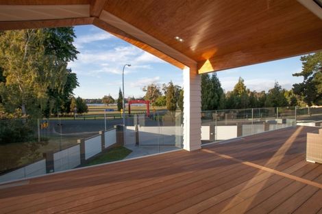 Photo of property in 163 Lake Crescent, Hamilton Lake, Hamilton, 3204