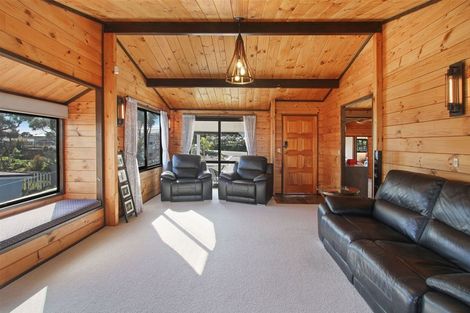 Photo of property in 100 Wharf Road, Clarks Beach, Pukekohe, 2679