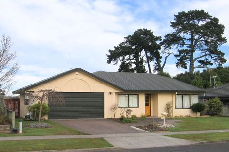 Photo of property in 33 Ayrshire Drive, Grandview Heights, Hamilton, 3200