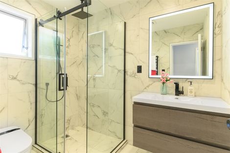 Photo of property in 3/38 Onepoto Road, Hauraki, Auckland, 0622