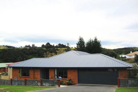 Photo of property in 4 Coach Road, Fairfield, Dunedin, 9018