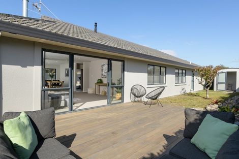 Photo of property in 52 Lotus Avenue, Mount Maunganui, 3116