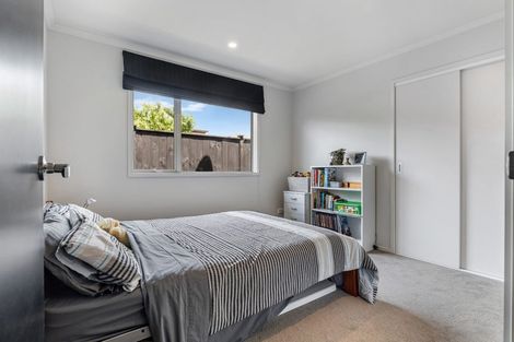 Photo of property in 11 Fred White Drive, Kumeu, 0810