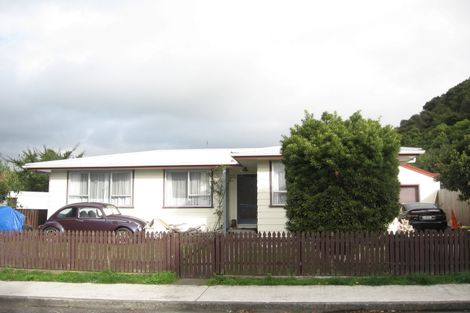 Photo of property in 51 Ruahine Street, Paraparaumu, 5032