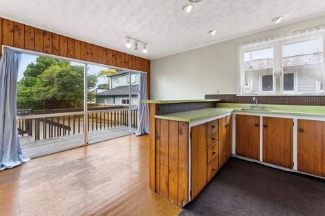 Photo of property in 536 Glenfield Road, Glenfield, Auckland, 0629