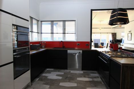 Photo of property in 37 Muller Road, Blenheim, 7201