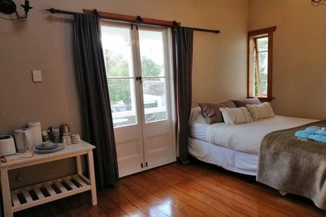 Photo of property in 101 Queen Street, Northcote Point, Auckland, 0627