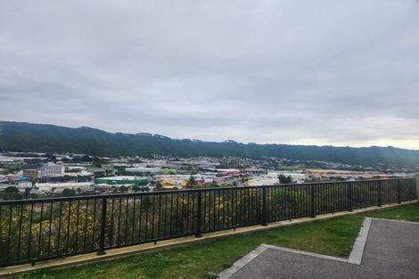 Photo of property in 16 Omaka Place, Aotea, Porirua, 5024