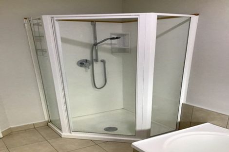 Photo of property in 5/25 Hollies Crescent, Johnsonville, Wellington, 6037