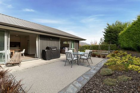 Photo of property in 6 Cotswold Court, Lower Shotover, Queenstown, 9304