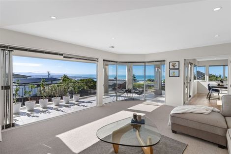 Photo of property in 26 Belleview Terrace, Mount Pleasant, Christchurch, 8081