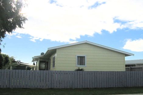 Photo of property in 48 Parakai Street, Paraparaumu, 5032
