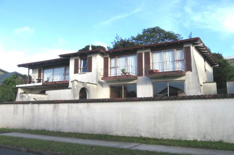 Photo of property in 8 Makepiece Place, Chatswood, Auckland, 0626