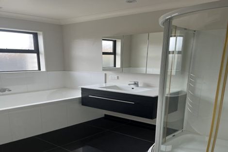 Photo of property in 10 Sun Valley Way, Wainuiomata, Lower Hutt, 5014