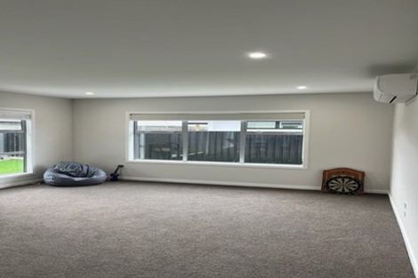 Photo of property in 8 Rangataiki Place, Te Awa, Napier, 4110