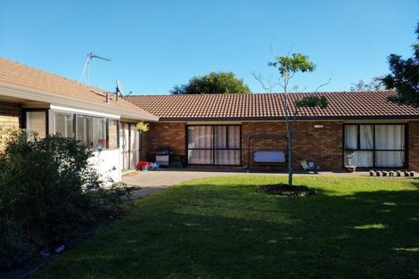 Photo of property in 11 Chiania Place, Somerville, Auckland, 2014