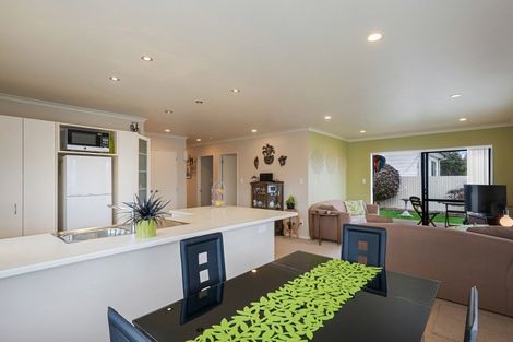 Photo of property in 172a Bartholomew Road, Levin, 5510