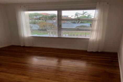 Photo of property in 1/240 Hurstmere Road, Takapuna, Auckland, 0622