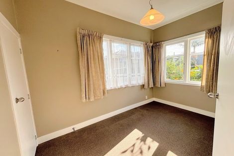 Photo of property in 25 Beach Road, Pahurehure, Papakura, 2113