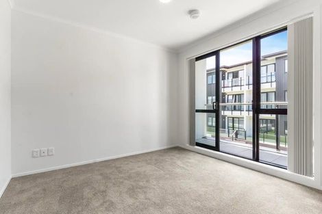Photo of property in 9/130 Stancombe Road, Flat Bush, Auckland, 2016
