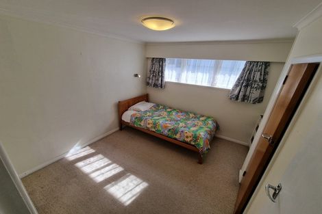 Photo of property in 32 Allen Terrace, Tawa, Wellington, 5028