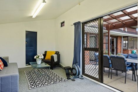 Photo of property in 18 Homewood Avenue, Levin, 5510