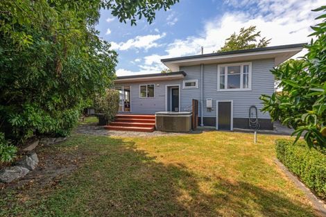 Photo of property in 6 Hughes Avenue, Hokowhitu, Palmerston North, 4410