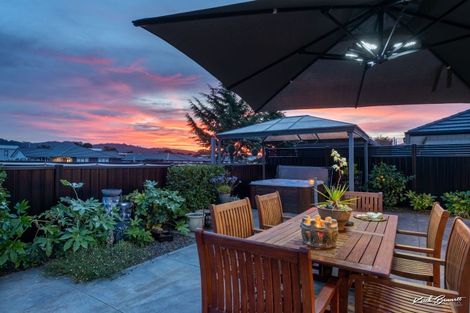 Photo of property in 33 Buddle Road, Wallaceville, Upper Hutt, 5018