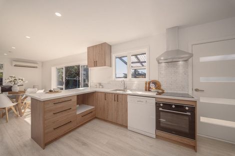 Photo of property in 15 Quebec Place, Wainoni, Christchurch, 8061