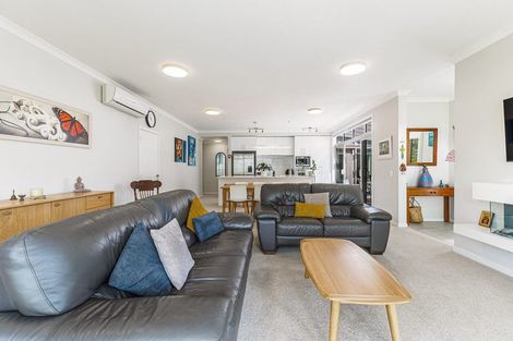 Photo of property in 4 Plantation Terrace, Orewa, 0931