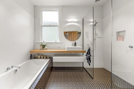 Photo of property in 4 Torless Terrace, Thorndon, Wellington, 6011