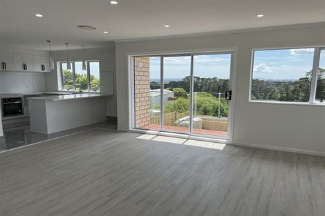 Photo of property in 85c Lake Panorama Drive, Henderson Valley, Auckland, 0614