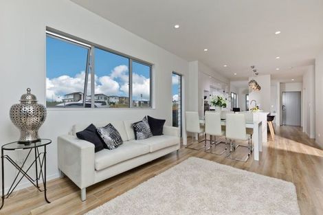 Photo of property in 2 Blackbird Lane, Hobsonville, Auckland, 0616