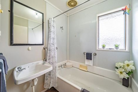 Photo of property in 316b Wellington Road, Wainuiomata, Lower Hutt, 5014