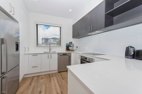 Photo of property in 56 Jane Maree Road, Kumeu, 0810