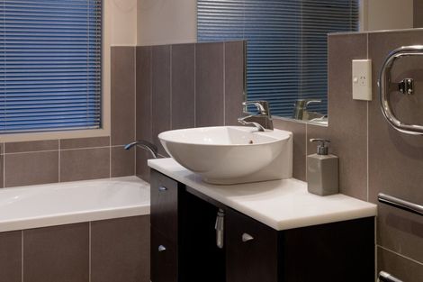 Photo of property in 48 Buxton Place, Ohauiti, Tauranga, 3112