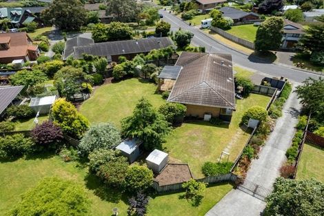 Photo of property in 5 Chilton Drive, Paraparaumu, 5032