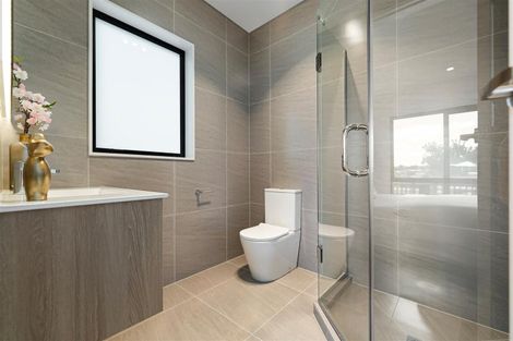 Photo of property in 52 Whakairo Crescent, Gulf Harbour, Whangaparaoa, 0930