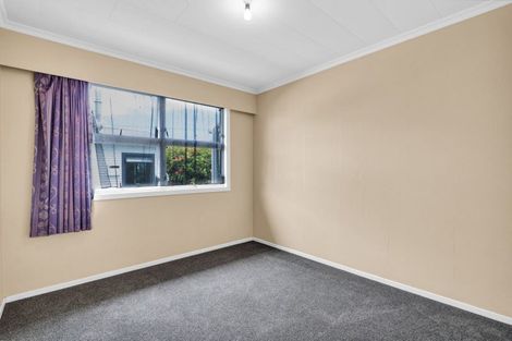 Photo of property in 18 Saxton Road, Upper Vogeltown, New Plymouth, 4310